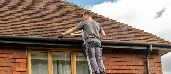 Gutter cleaning a residential property in {Area}